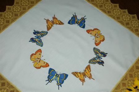 Butterfly Table Topper with Crochet Lace image 4