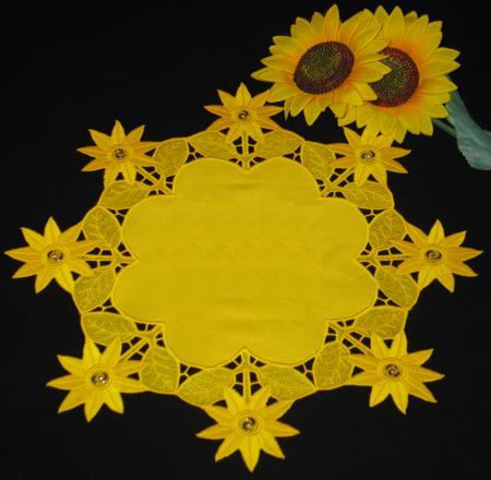 FSL Daisy Doily image 7