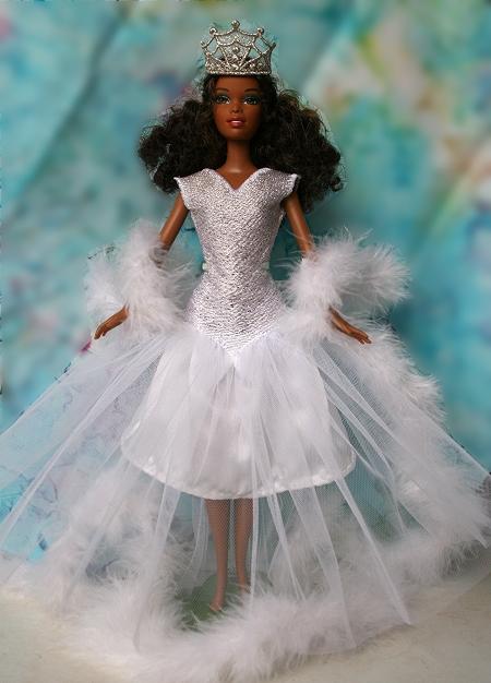 FSL Fancy Ball Dress and Tiara for 12" Doll image 4