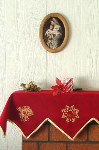 Christmas Mantle Scarf with Embroidery image 5