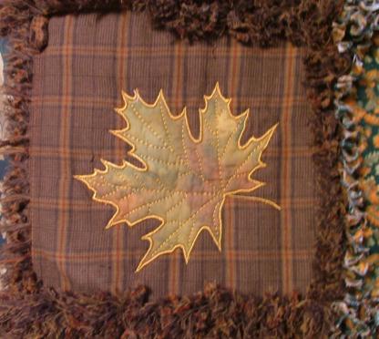 Autumn Leaves Frayed-Edge Quilt image 7