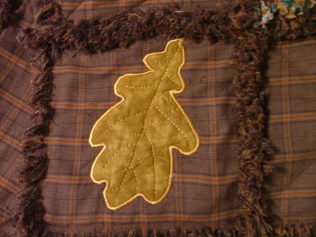 Autumn Leaves Frayed-Edge Quilt image 6