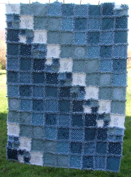 Winter-Themed Frayed-Edge Flannel Quilt image 2