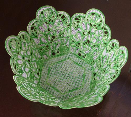 Snowdrop Bowl and Doily Set image 5