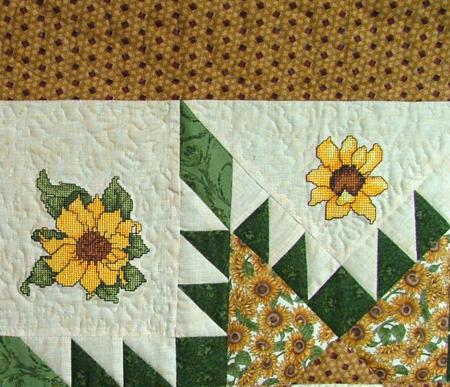 Sunflower AppliquГ© Wall Hanging - Homepage - allpeoplequilt.com