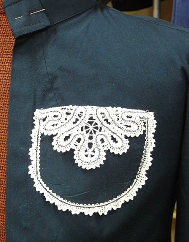 FSL Battenberg Lace Pocket image 1