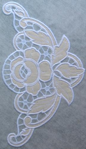 Cutwork Lace Rose Corner image 5