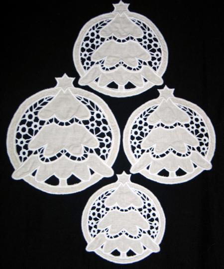 Cutwork Christmas Tree image 1