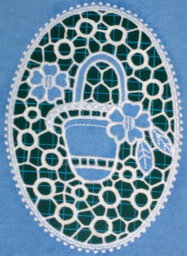 Cutwork Oval Set image 8