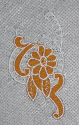 Freestanding Applique Lace Daisy Border image 5