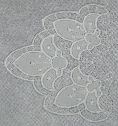 Fleur de Lis Doily image 5