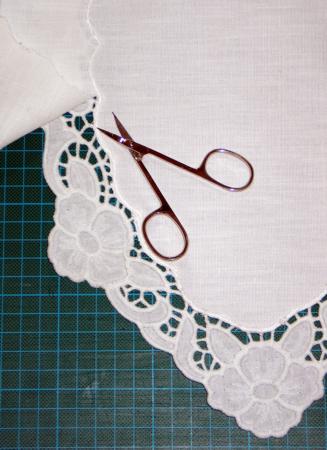 Freestanding Applique Lace Primrose Border image 8