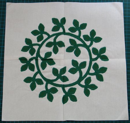 Baltimore Album Quilt. Block 4: Laurel Wreath image 7