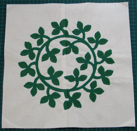 Baltimore Album Quilt. Block 4: Laurel Wreath image 9