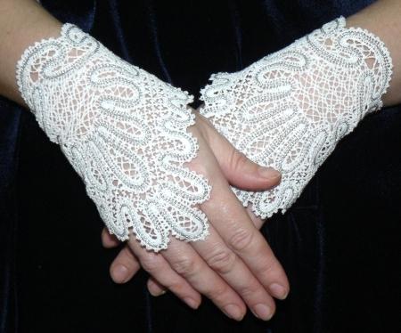 FSL Battenberg Bridal Fingerless Lace Gloves 3 image 1