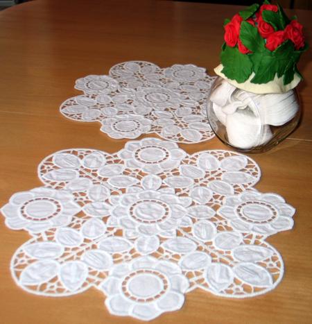 Fleur de Marguerite Cutwork Doily image 10