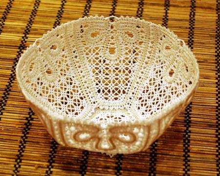 FSL Battenberg Snowflake Bowl Set image 2