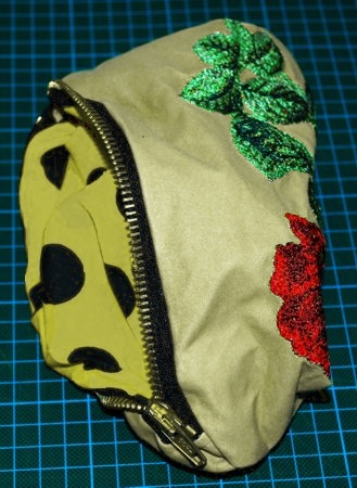 Makeup Case with Rose Embroidery image 30