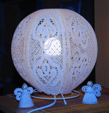 FSL Battenberg Lace Lamp Shade image 2