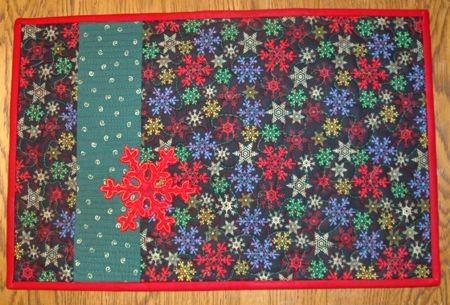 A Modern Christmas Quilted Table Set image 6