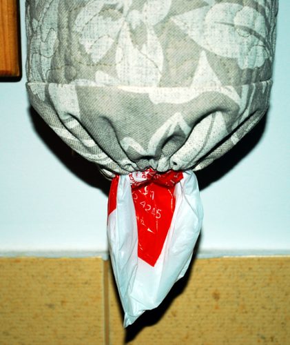 Quilted Plastic Bag Holder / Organizer image 11