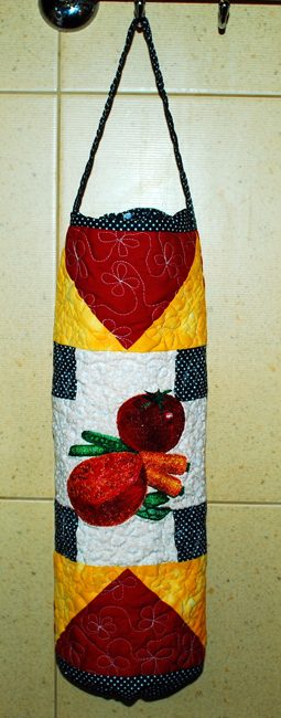 Quilted Plastic Bag Holder/Organizer - Advanced Embroidery Designs