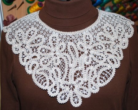 FSL Battenberg Lace Flower Collar - Advanced Embroidery Designs