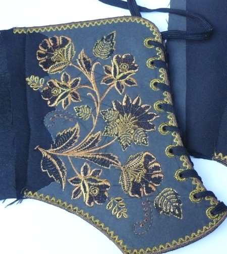 Embroidered Gaiters-in-the-Hoop image 9