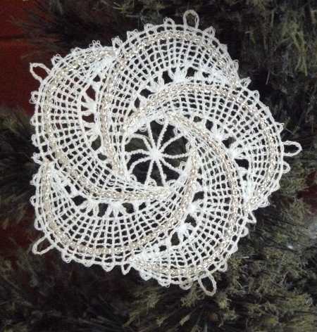 Freestanding Battenberg Lace Snowflake Christmas Tree Ornament image 2