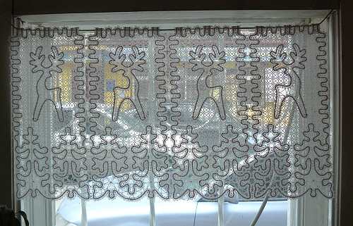 Freestanding Battenberg Lace Window Panel image 2