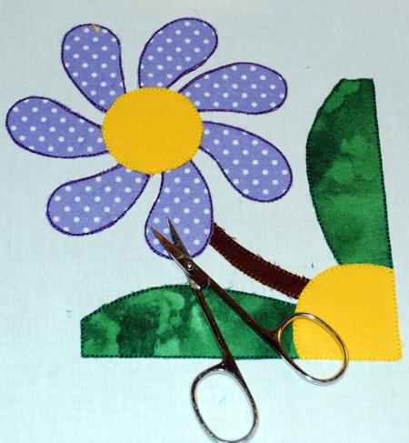 Daisy Applique Quilt Block image 13