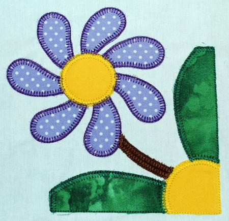 Daisy Applique Quilt Block image 14