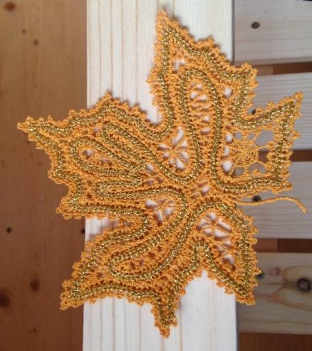 Freestanding Battenberg Maple Leaf Doily image 1