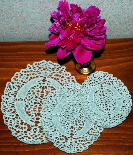 FSL Point Lace Oval Doily image 1