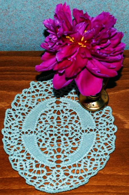 FSL Point Lace Oval Doily image 3