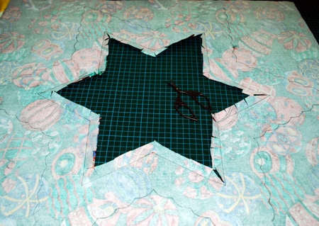 Star with Santa Wall Quilt or Table Topper image 3
