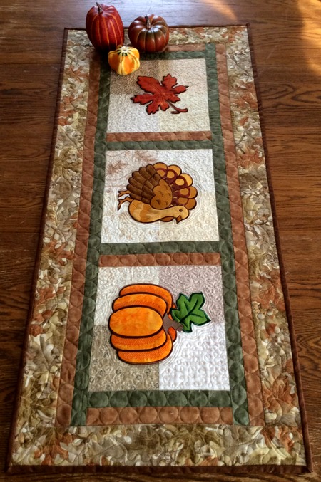 Thanksgiving Dinner Quilted Table Set image 6