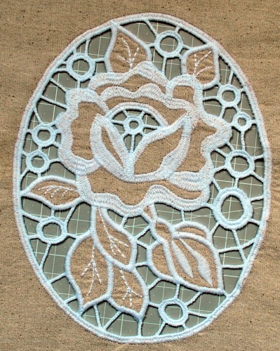 Cutwork Rose Medallions image 5