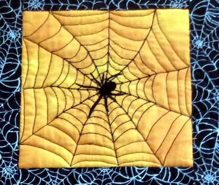 Spooky Spider Quilted Tabletopper image 4