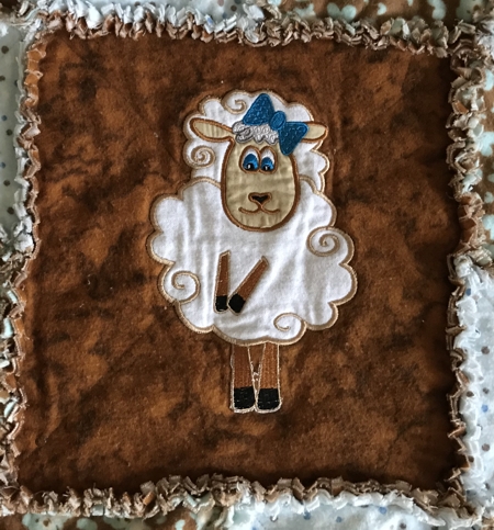 Frayed-Edge Bady Quilt with applique image 12