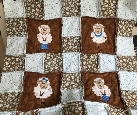 Frayed-Edge Bady Quilt with applique image 7