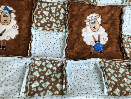 Frayed-Edge Bady Quilt with applique image 8
