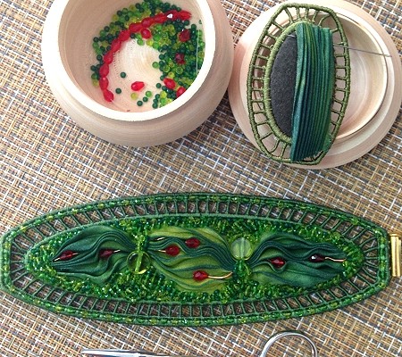 Elegant Belt/Bracelet. Instructions on how to embroider and assemble the design image 12