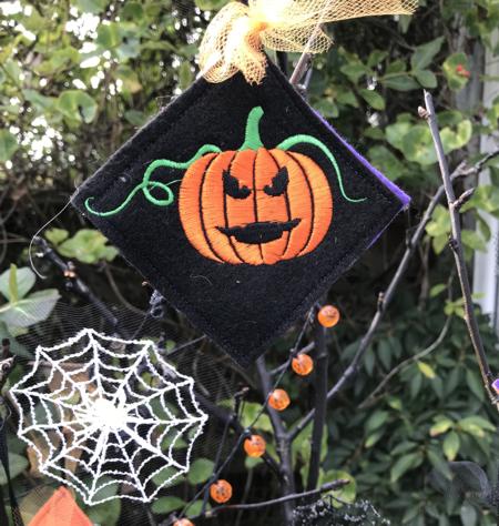 Halloween Tree ornaments image 15