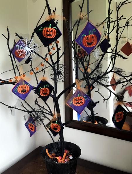 Halloween Tree ornaments image 17
