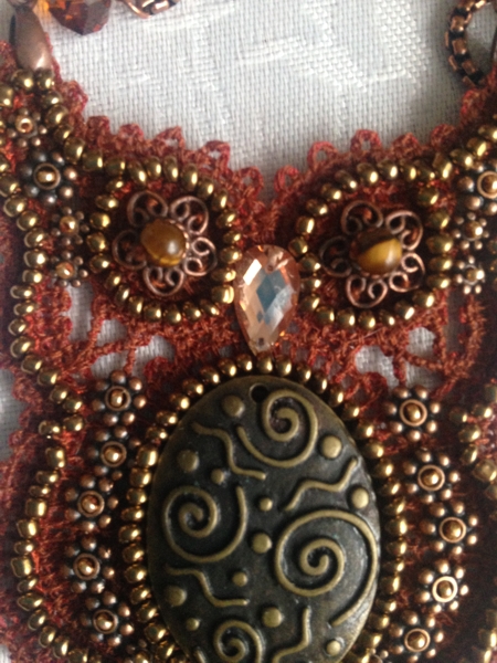 Photo of the finished pendant. Close-up.