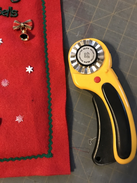 Rotary cutter with a special "wavy" blade.