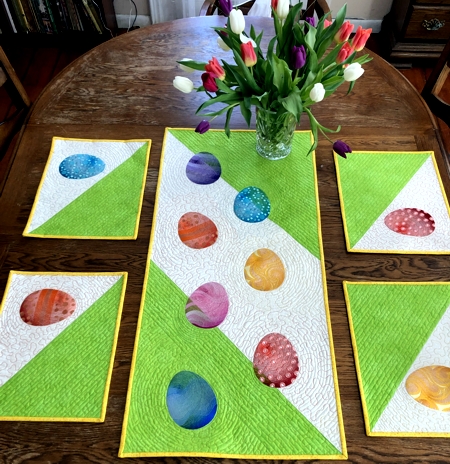 Happy Easter Table Set