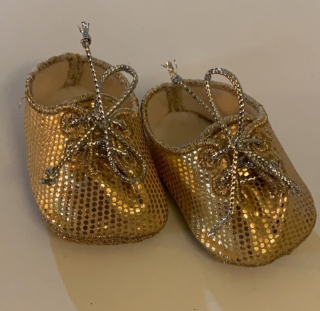 Golden doll shoes, finished project.