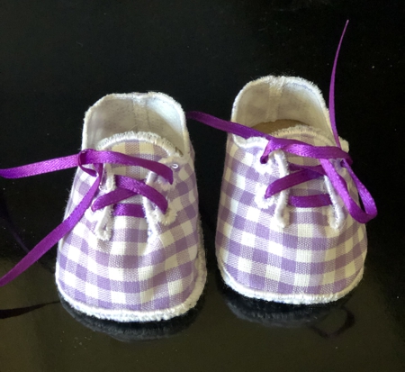 Lilac doll shoes, finished project.